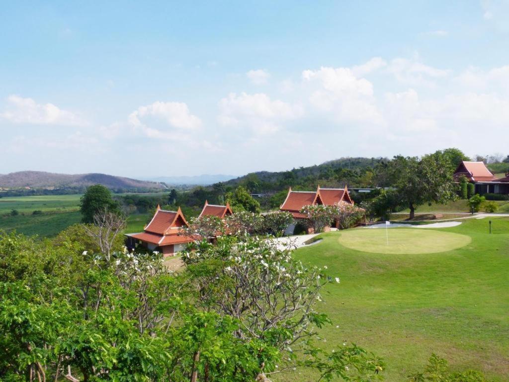 Baan Souchada Resort & Spa Sara Buri Екстериор снимка