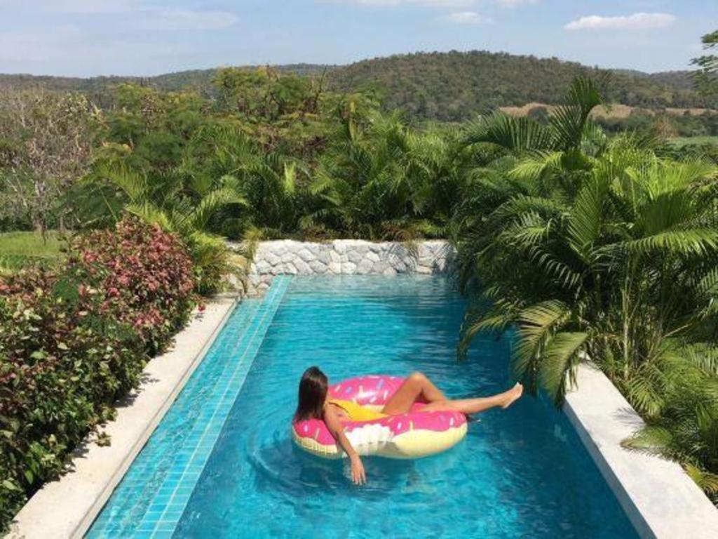 Baan Souchada Resort & Spa Sara Buri Екстериор снимка